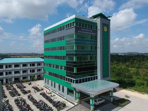 Universitas Muhammadiyah Riau.